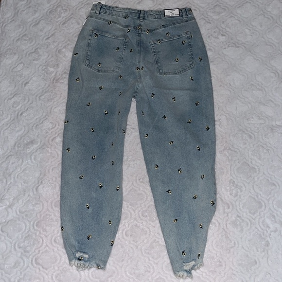 Mom Jean style/ Hi-waist loose mom Jean size 15/32 - Picture 2 of 8